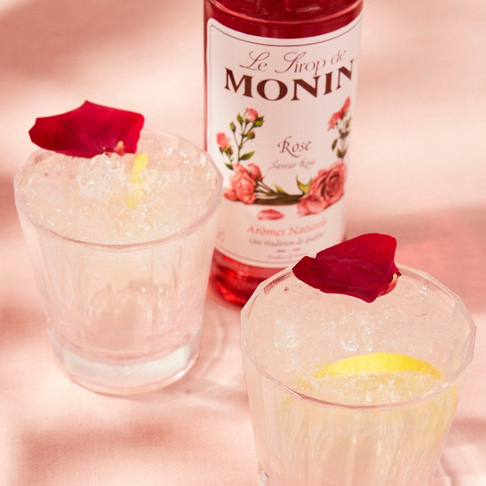 Monin Rose Syrup 70 cl Monin Rose Syrup 70 cl