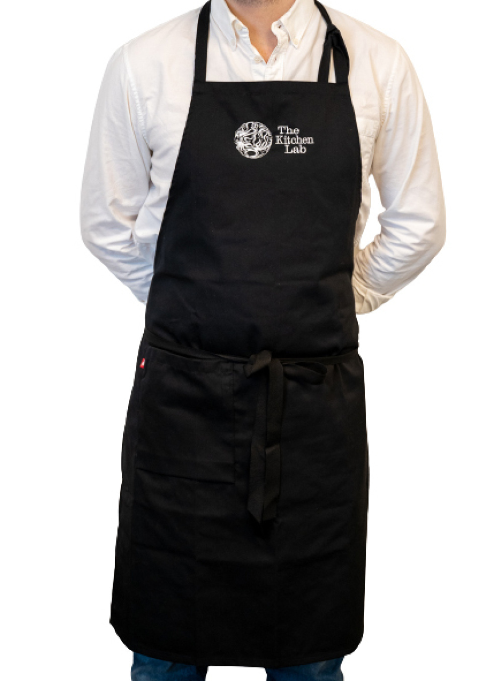 Brystplay forklæde med logo - KitchenLab i gruppen Madlavning / Køkken tekstiler / Forklæder hos The Kitchen Lab (1317-27450)