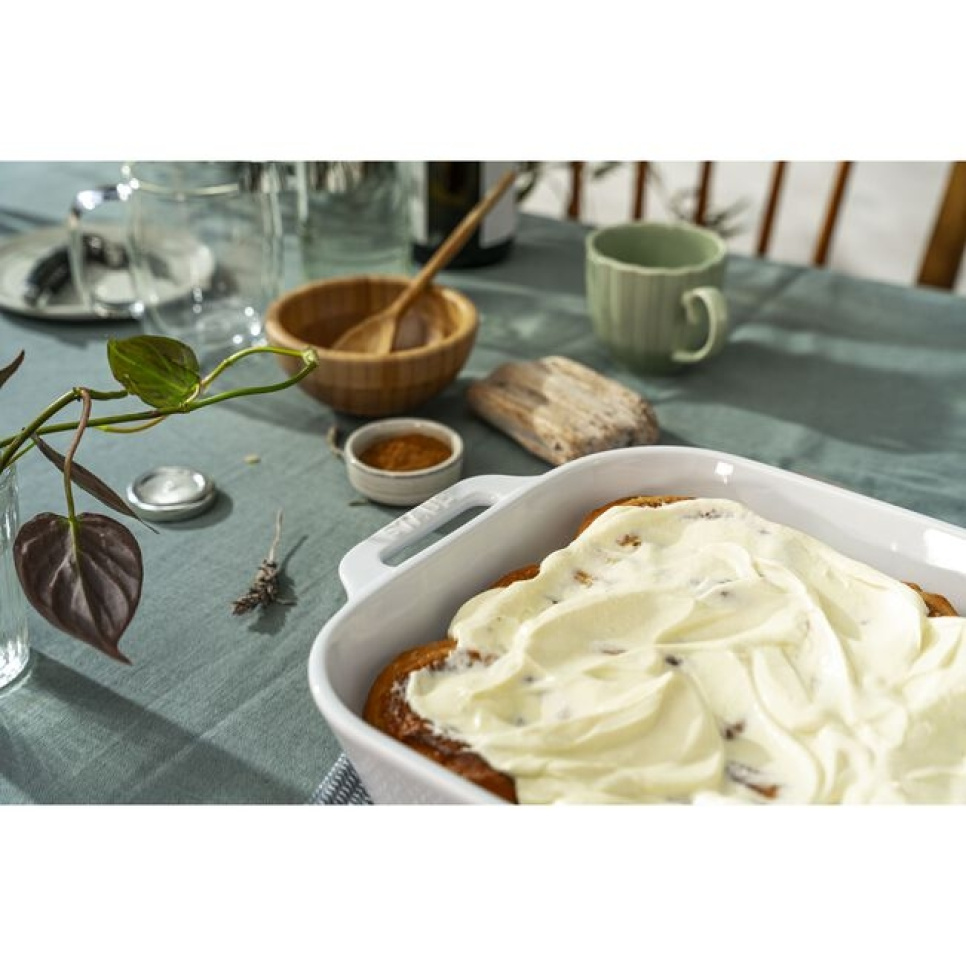 Rektangulær form, hvid - Staub - 34 x 24 cm Rektangulær form, hvid - Staub - 34 x 24 cm