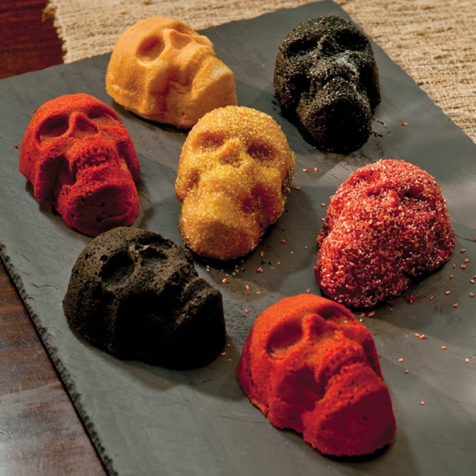 Bageform Skull Cakelet - Nordic Ware Bageform Skull Cakelet - Nordic Ware