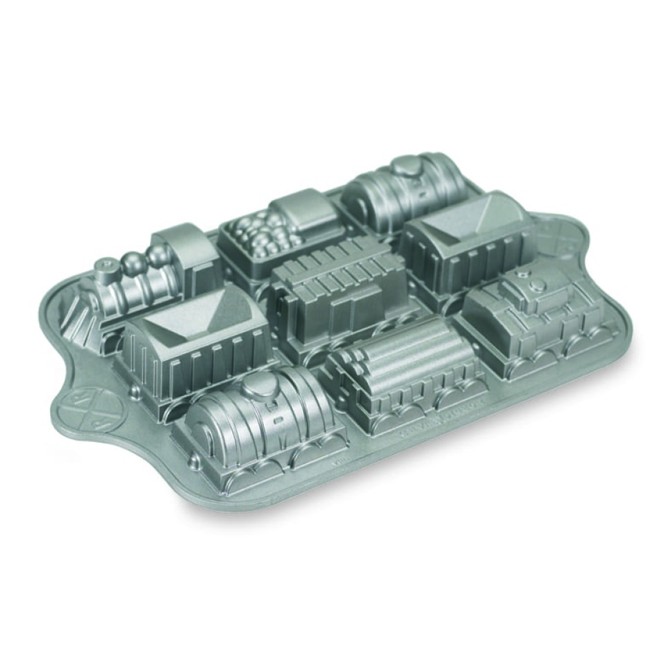 Bakform Train Cake Pan - Nordic Ware i gruppen Bagning / Bageforme / Bageforme hos The Kitchen Lab (1422-14048)