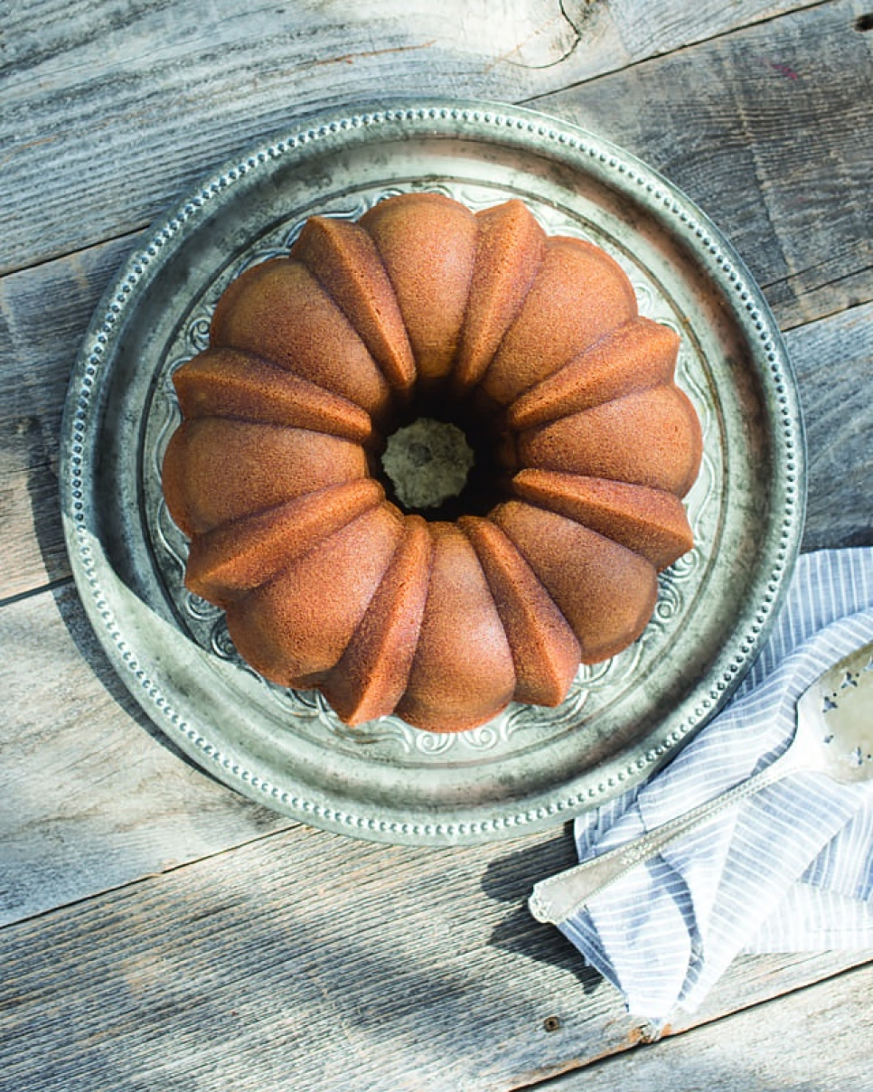 Bakform Anniversary Bundt Pan - Nordic Ware