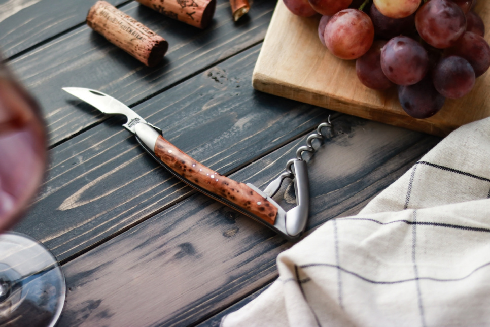 Tuja sommelierkniv, poleret, Tradition - Forge de Laguiole Tuja sommelierkniv, poleret, Tradition - Forge de Laguiole