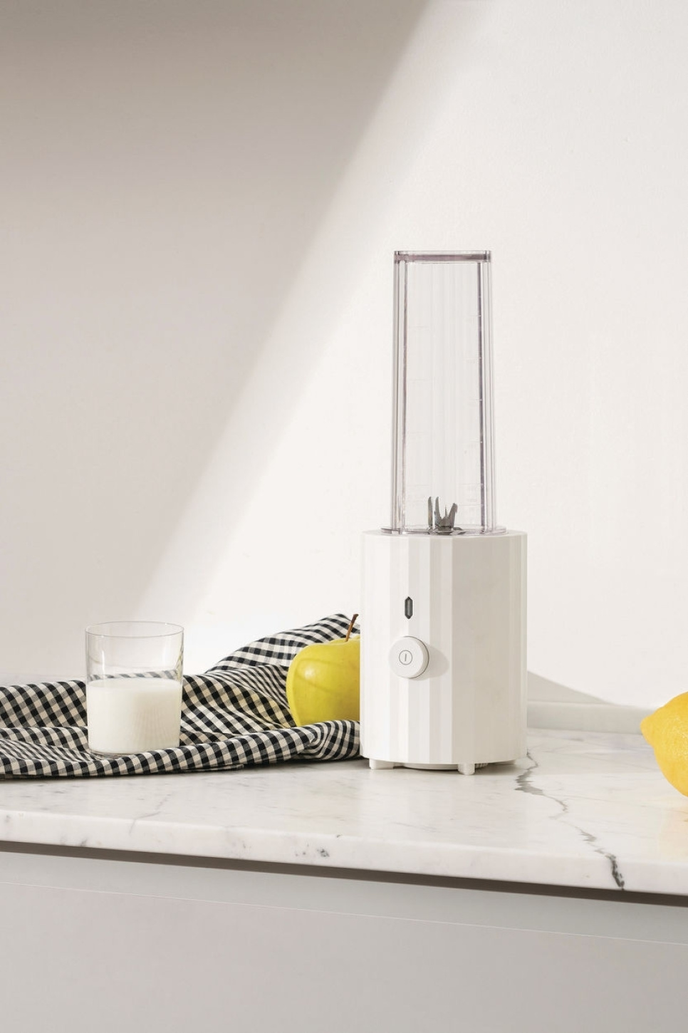 Personal Blender / Mini Mixer, plisseret, hvid - Alessi