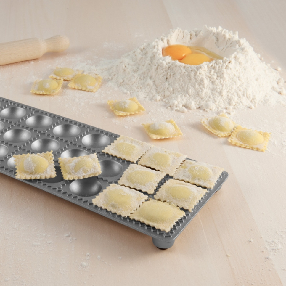 Ravioli-form med kagerulle, 24 stykker - Eppicotispai Ravioli-form med kagerulle, 24 stykker - Eppicotispai