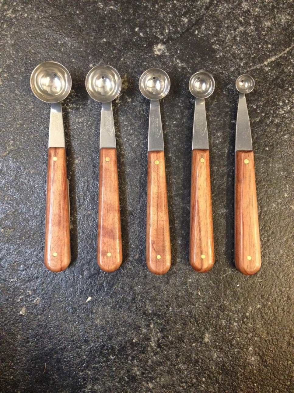 Kuglejern 25mm, Rosewood håndtag - Déglon i gruppen Madlavning / Køkkenredskaber / Melonjern & quenelles skeer hos The Kitchen Lab (1525-14228)