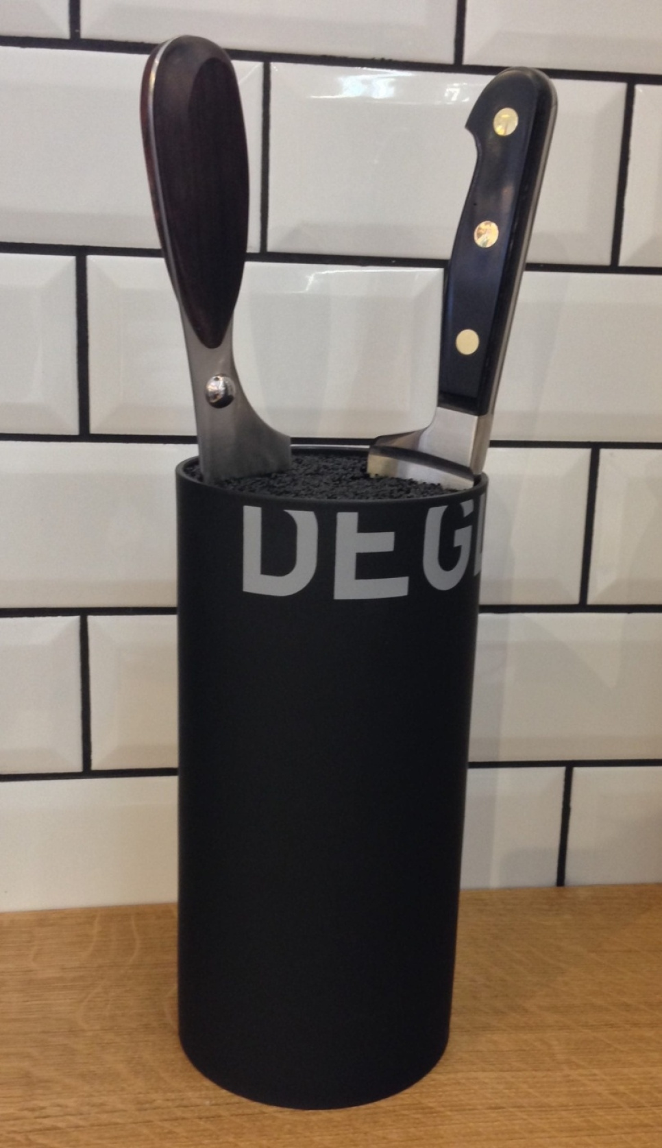 Rundt knivstativ 22x11cm, Sort - Déglon i gruppen Madlavning / Køkkenknive / Kniv opbevaring / Knivstativ hos The Kitchen Lab (1525-14233)