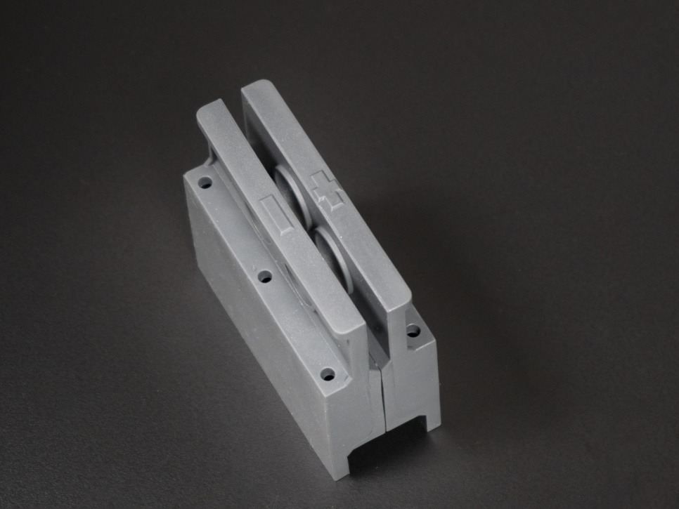 Formsæt med 24 silikoneforme, 4 x 4 x 10 cm rektangler til Alinia Klarismaskine - 100% Chef