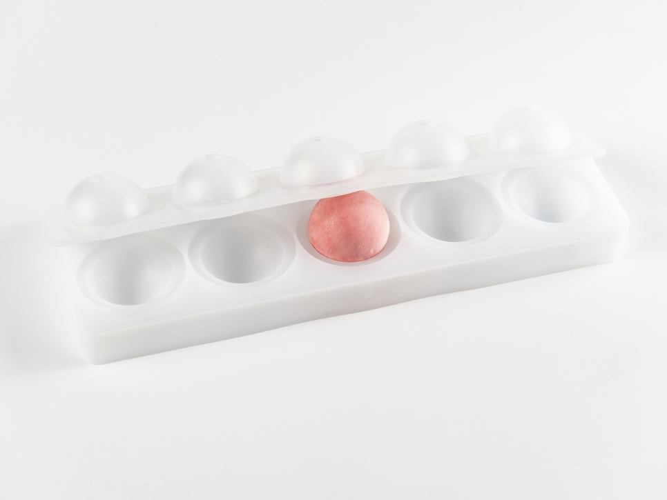 Silikoneform til dekoration, Sphere M - 100% Chef i gruppen Bagning / Bageforme / Silikone forme hos The Kitchen Lab (1532-31074)