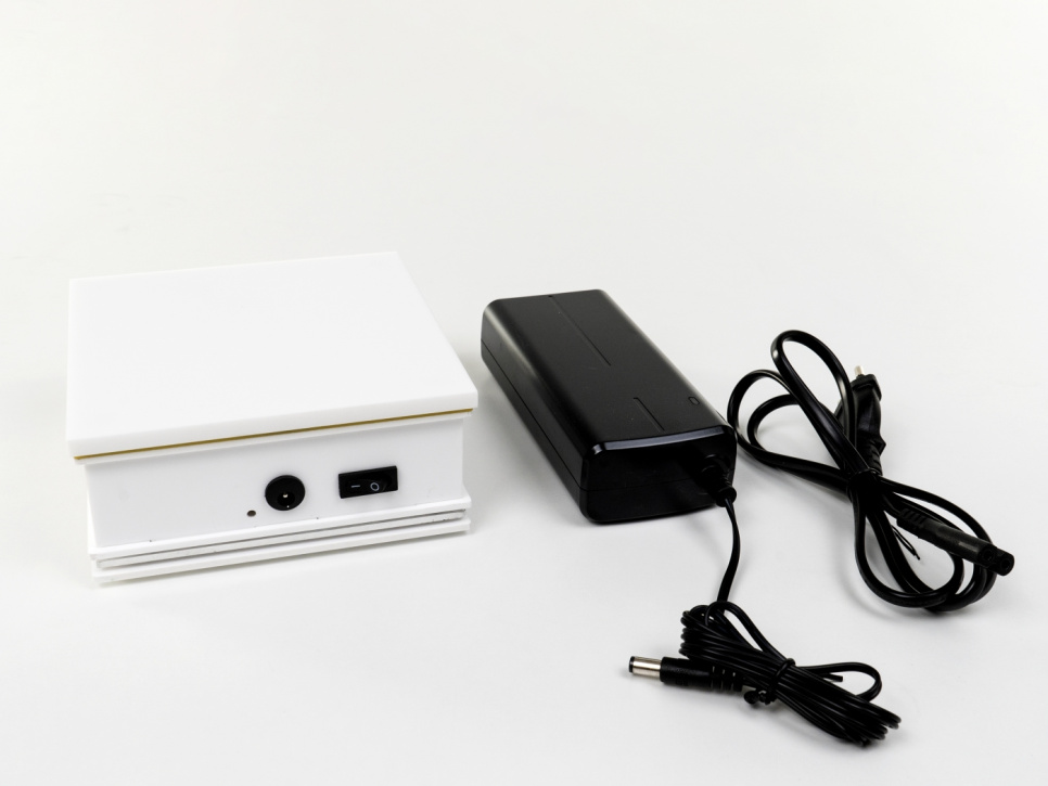 Trådløs station til Tesla - 100% Chef Trådløs station til Tesla - 100% Chef