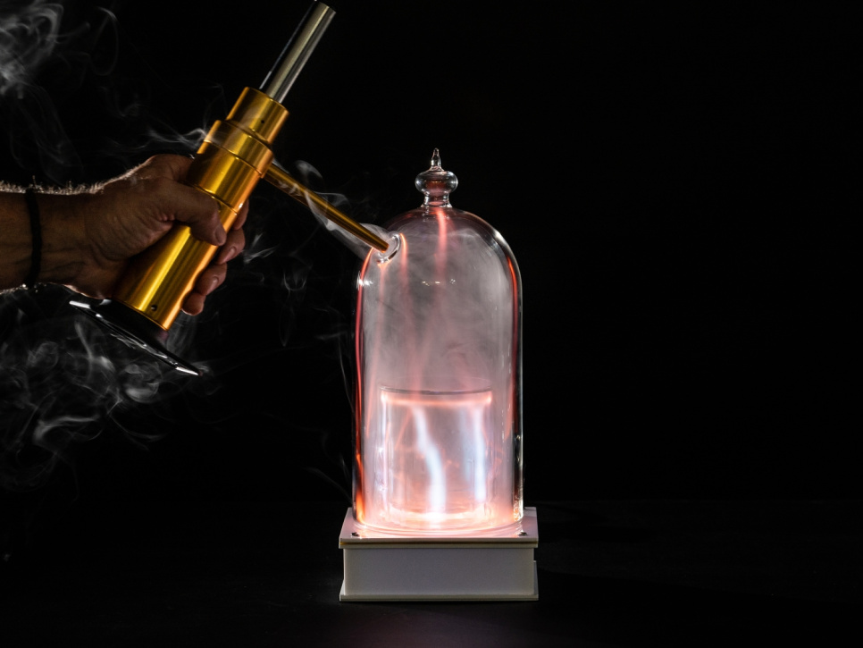 Glaskloche med neonfyld til Tesla - 100% Chef Glaskloche med neonfyld til Tesla - 100% Chef