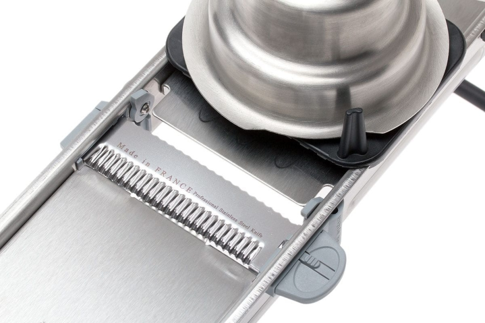 Mandolin, Ultra Revolution - de Buyer Mandolin, Ultra Revolution - de Buyer