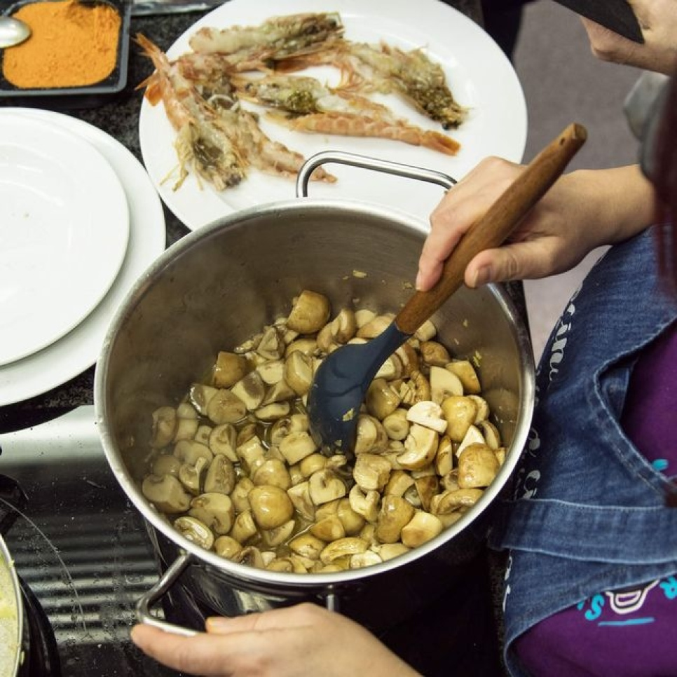 Serveringsske, 32 cm - 3 Claveles