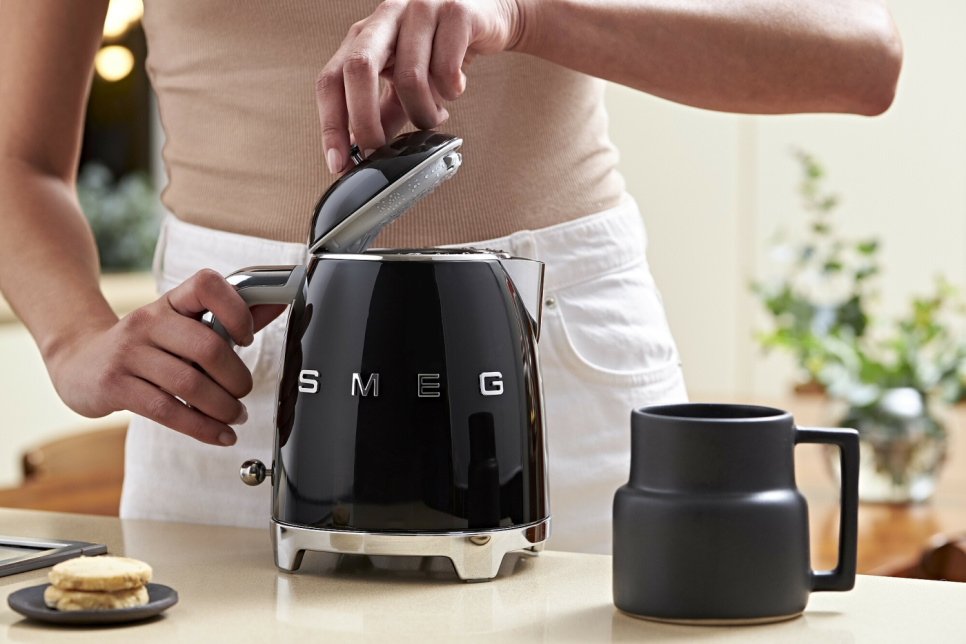 Kedel, 0,8 L, Sort - Smeg