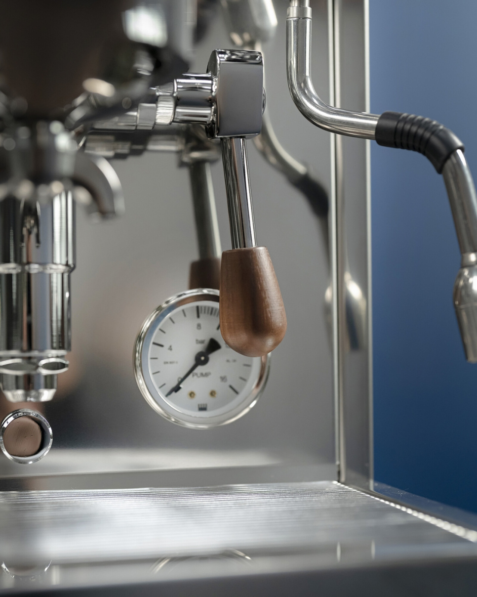 Sæt med portafilter og drejeknapper til Cellini Evoluzione, valnød - La Pavoni