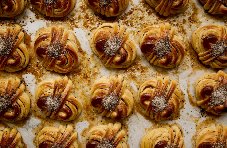 Juno the Bakery - Emil Glaser, Nina Schmiegelow