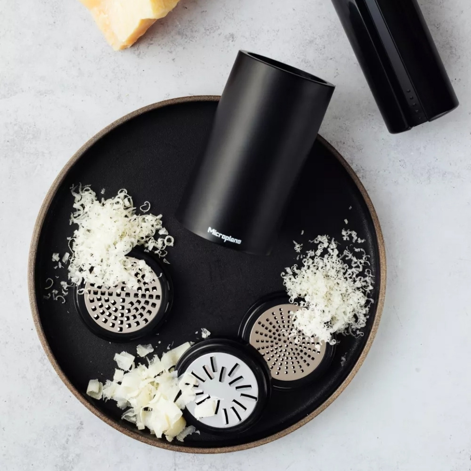 Universal kværn/universal shredder med tre funktioner - Microplane Universal kværn/universal shredder med tre funktioner - Microplane