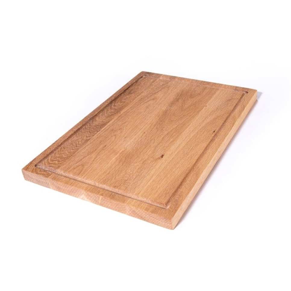 Bræt med tagrende, olieret eg, 35x25x2,2 cm - AT-Line i gruppen Madlavning / Køkkenredskaber / Skærebrætter hos The Kitchen Lab (2212-30482)