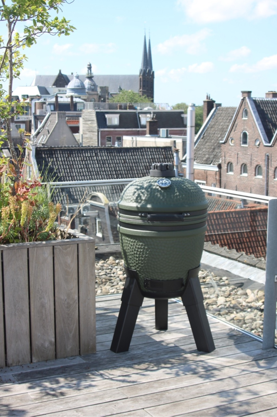 Camado-grill inklusive benbeslag og sorte ben - Moddern Camado-grill inklusive benbeslag og sorte ben - Moddern