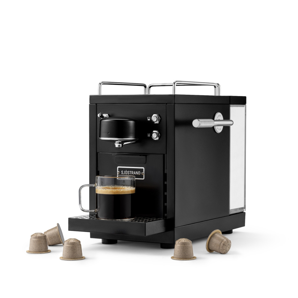 Kapselmaskine, Den originale espressokapselmaskine, sort - Sjöstrand i gruppen Te & Kaffe / Kaffe brygning / Kaffemaskine hos The Kitchen Lab (2237-31693)