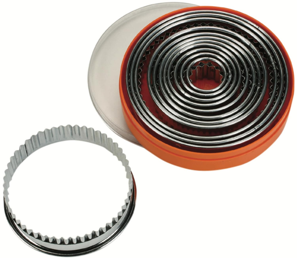 Bølgede runde udstikkere, sæt med 12 dele - Schneider i gruppen Bagning / Bageredskaber / Skærer og udskærer hos The Kitchen Lab (2254-33773)