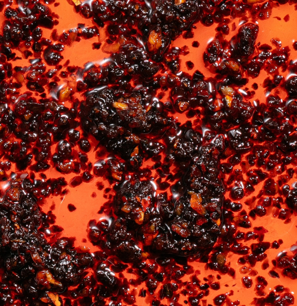 Smoky Chili Oil, røget chiliolie, 240 g - White Mausu