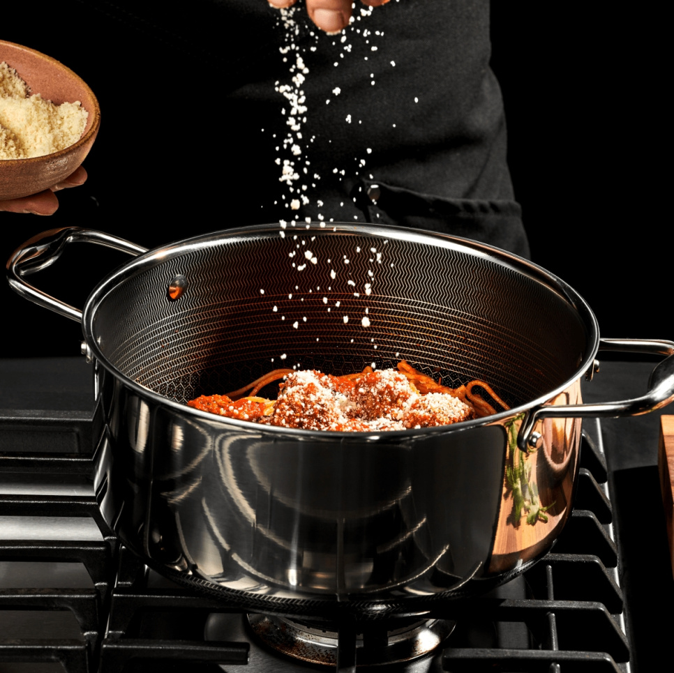 Gryde i rustfrit stål med låg, nonstick, 4,7 L - Hexclad