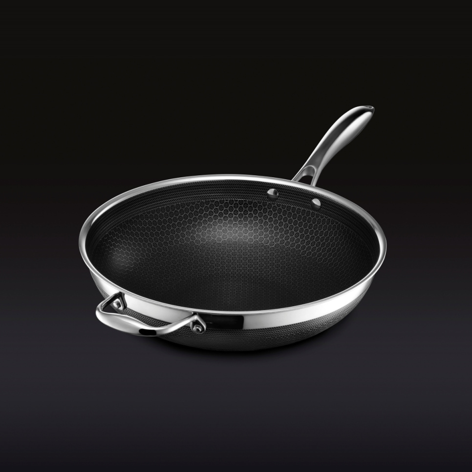 Wok-pande, nonstick, 30 cm - Hexclad i gruppen Madlavning / Stegepande / Wokpander hos The Kitchen Lab (2262-33395)